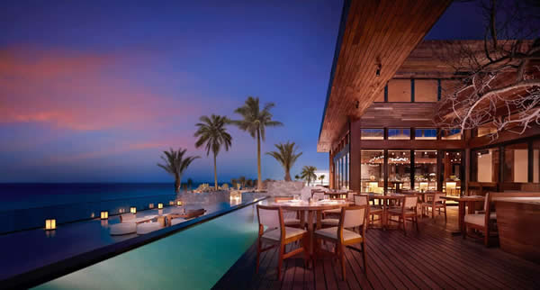 Dos sócios Robert de Niro e chef Nobu Matsuhisa, Nobu Hotel Los Cabos é referência em gastronomia e hospitalidade na região de veraneio das estrelas de Hollywood.