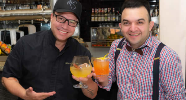 O bartender Clayton Azevedo dividirá o balcão com o mixologista Marcelo Serrano para brindar a data com novos drinks harmonizados com os novos petiscos do cardápio