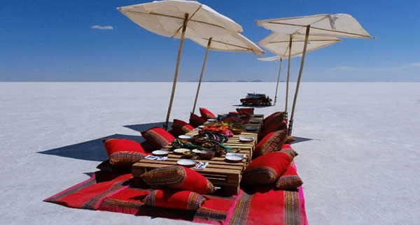 Um país com lugares únicos, tradição andina e o maior deserto de sal do mundo