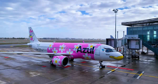 O avião foi apresentado durante um evento hoje na fábrica da Airbus em Toulouse,França