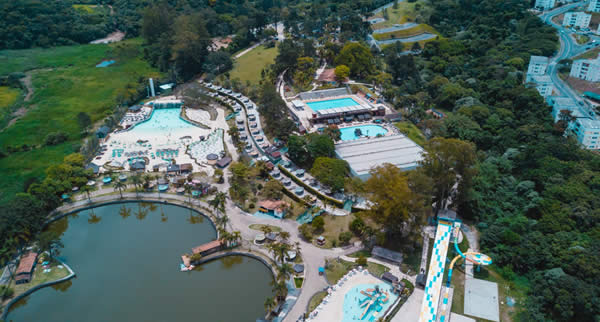 O parque aquático de Cotia terá atrações especiais para o mês com o tema 