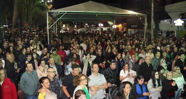 Festival de Inverno de Serra Negra 2026 terá shows gratuitos, teatro, dança e atividades para toda a família. Renato Teixeira se apresenta em 17 de julho.