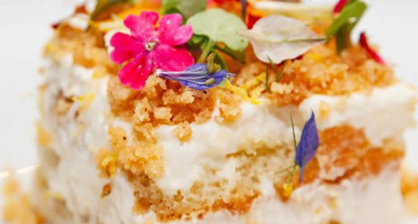 De menus comemorativos e casas recém-inauguradas a festivais, degustações e experiências especiais, restaurantes e bares de São Paulo apresentam novidades para quem gosta de descobrir novos sabores