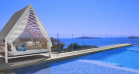 O hotel de luxo ME Ibiza está oficialmente aberto para o verão europeu. Localizado em uma baía isolada próxima a Santa Eulália, na costa leste da ilha, o M