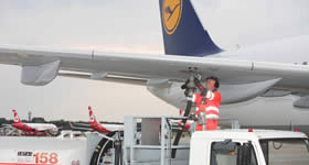 Serão cinco mil voos ao longo de todo o ano com a mistura sustentável. A partir deste ano, o Grupo Lufthansa vai abastecer as aeronaves da frota em Oslo, n