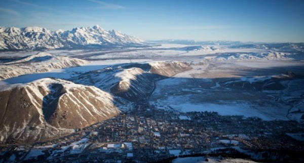 Icônico destino de montanha em Wyoming se prepara para receber turistas do mundo todo a partir de 25 de novembro